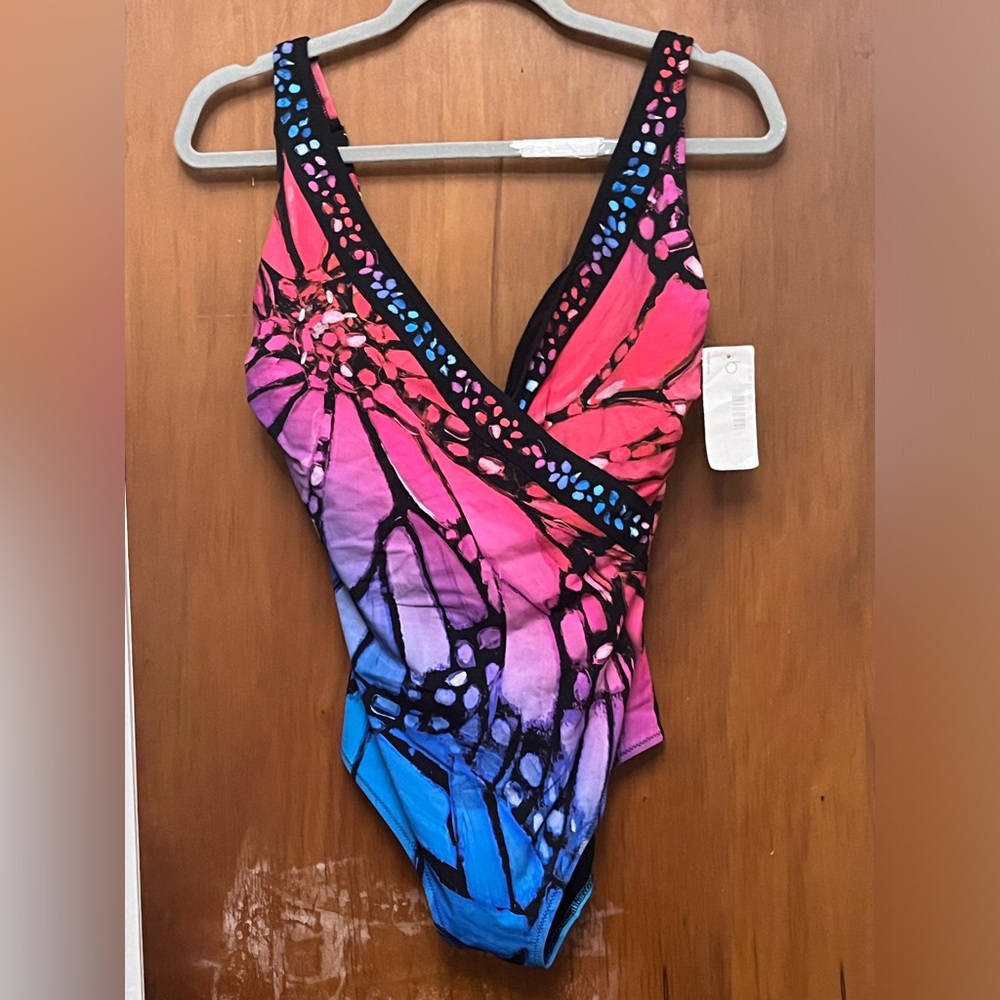 🆕 New Gottex Pink and Blue One Piece Swimsuit Nordstroms. Retail $189